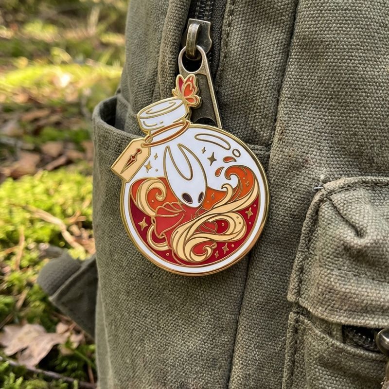 The Protector & The Vessel – Hollow Knight Enamel Pin Set